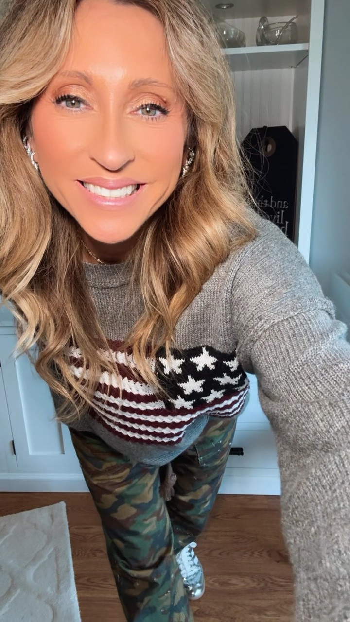 Feeling patriotic… easily worn all year round… happy holiday weekend… 

Use code LINDSAYSAVE35 for my sweater and anything else on the site… @VICI 
Shop my Melinda Maria picks in my links on my bio to save as well

#LTKootd #LTKgrwm
