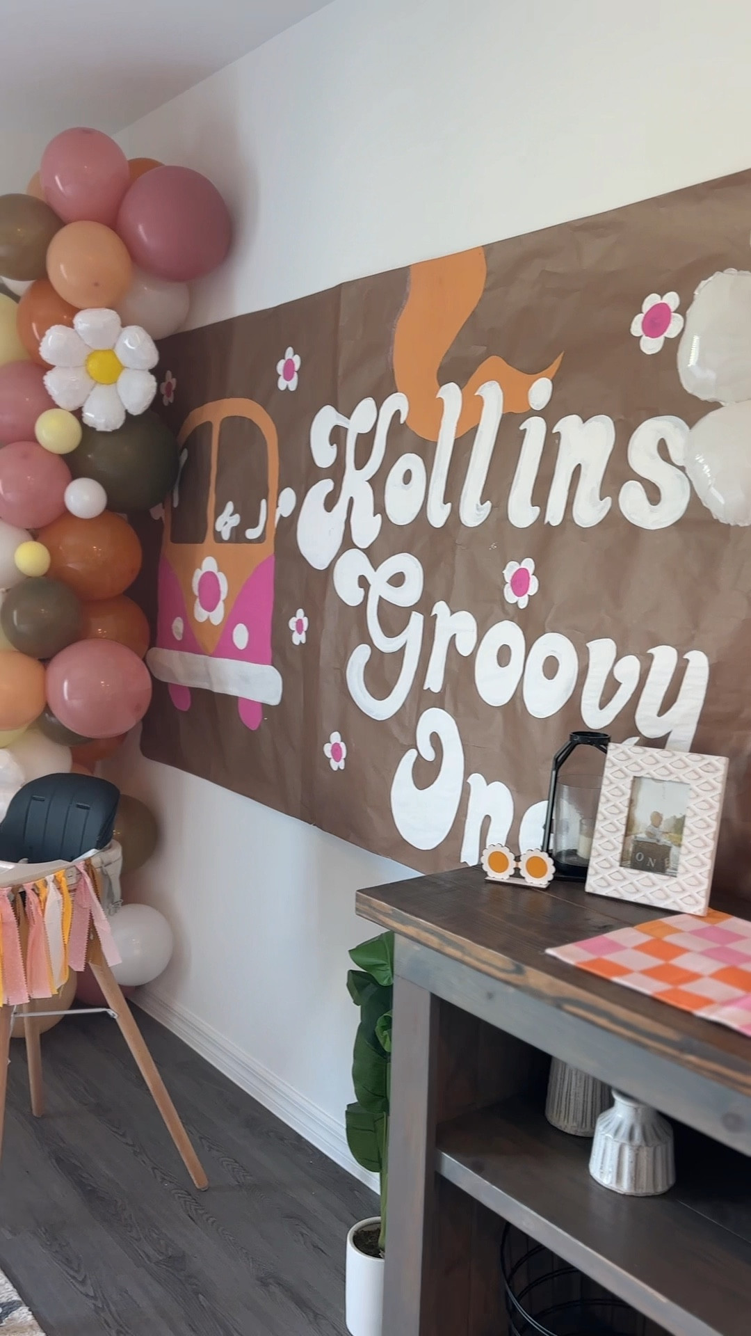 She’s a groovy one ✌🏼. We officially have a one year old. So many fun DIYS, and a much fitting theme for Miss Kollins first birthday celebration 🥳
.
.
#firstbirthday #firstbirthdaytheme #firstborthdayparty #shesagroovyone #twogroovy #onegroovygirl #firstbirthdays #oneyearold #birthdayparties 


#LTKParties #LTKBaby #LTKKids