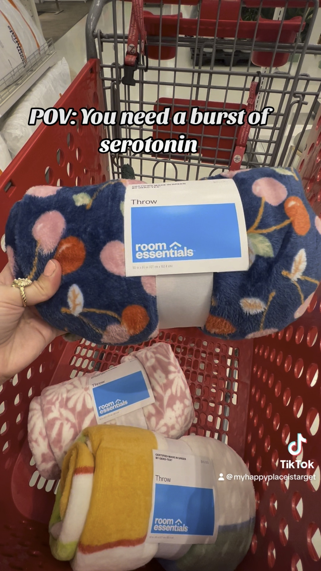 Back to college items 
Dorm home decor
Throw pillows and throw pillows and seating 

#LTKVideo #LTKBacktoSchool #LTKU