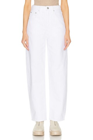 FRAME Long Barrel in White - White. Size 29 (also in 28, 31). | FWRD 