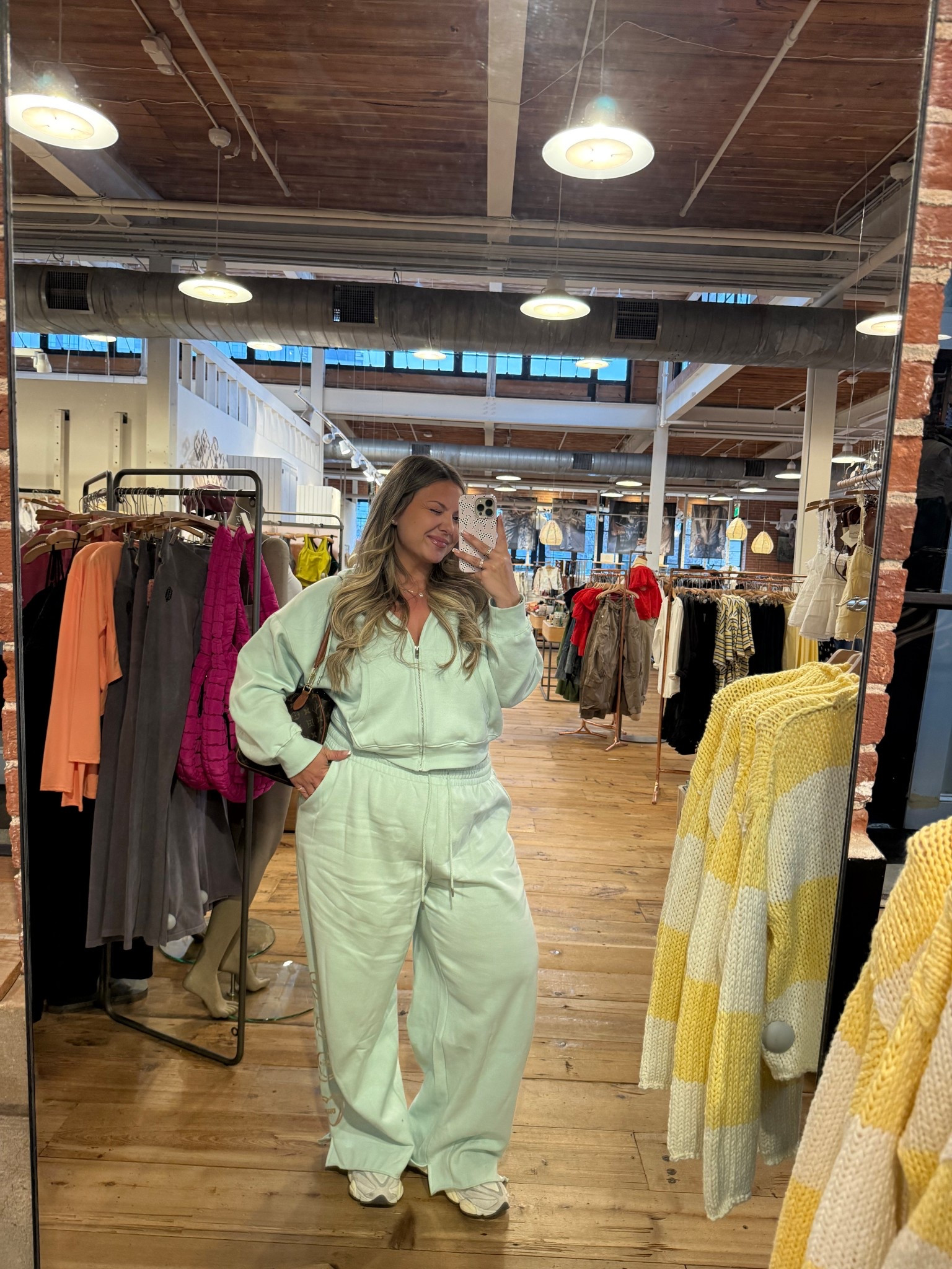 I love this fleece set from @vspink SO much!!!! 