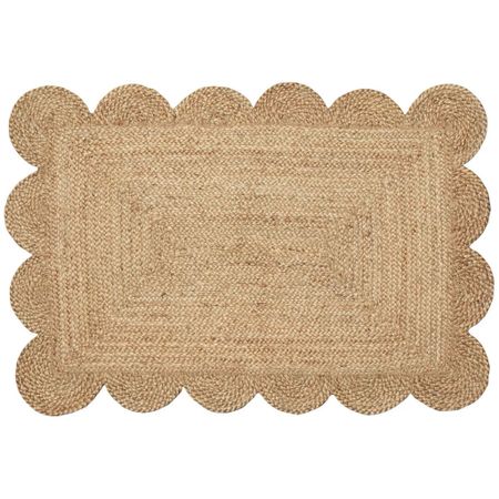 Cute rug. Several sizes. ON SALE!!