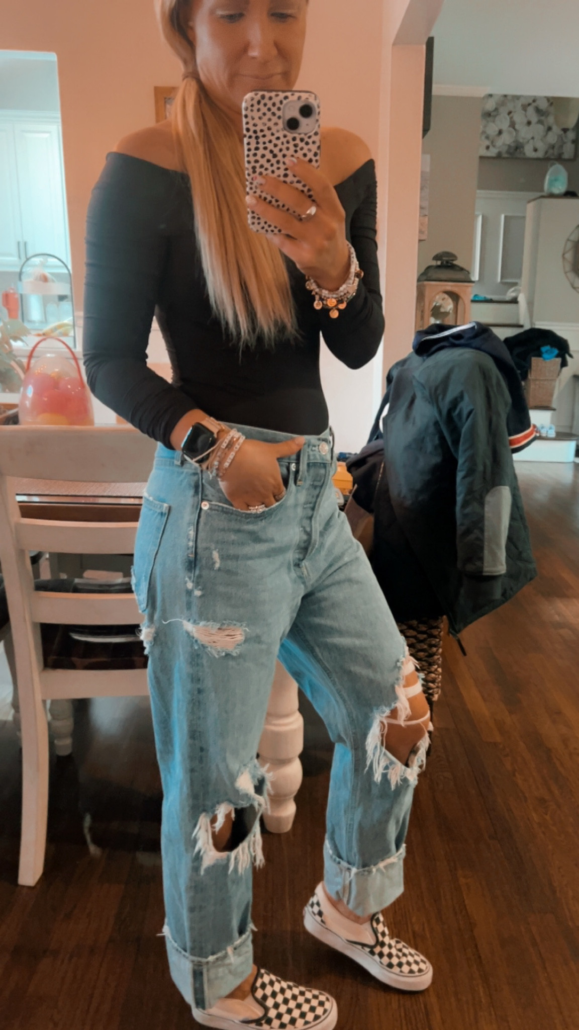 Jeans : baggy fit size 27 
More fitted: size 26

#LTKSaleAlert #LTKStyleTip #LTKOver40