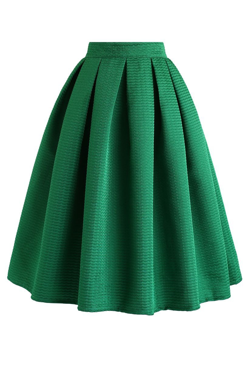 Wavy Texture Pleated Midi Skirt in Green | Chicwish