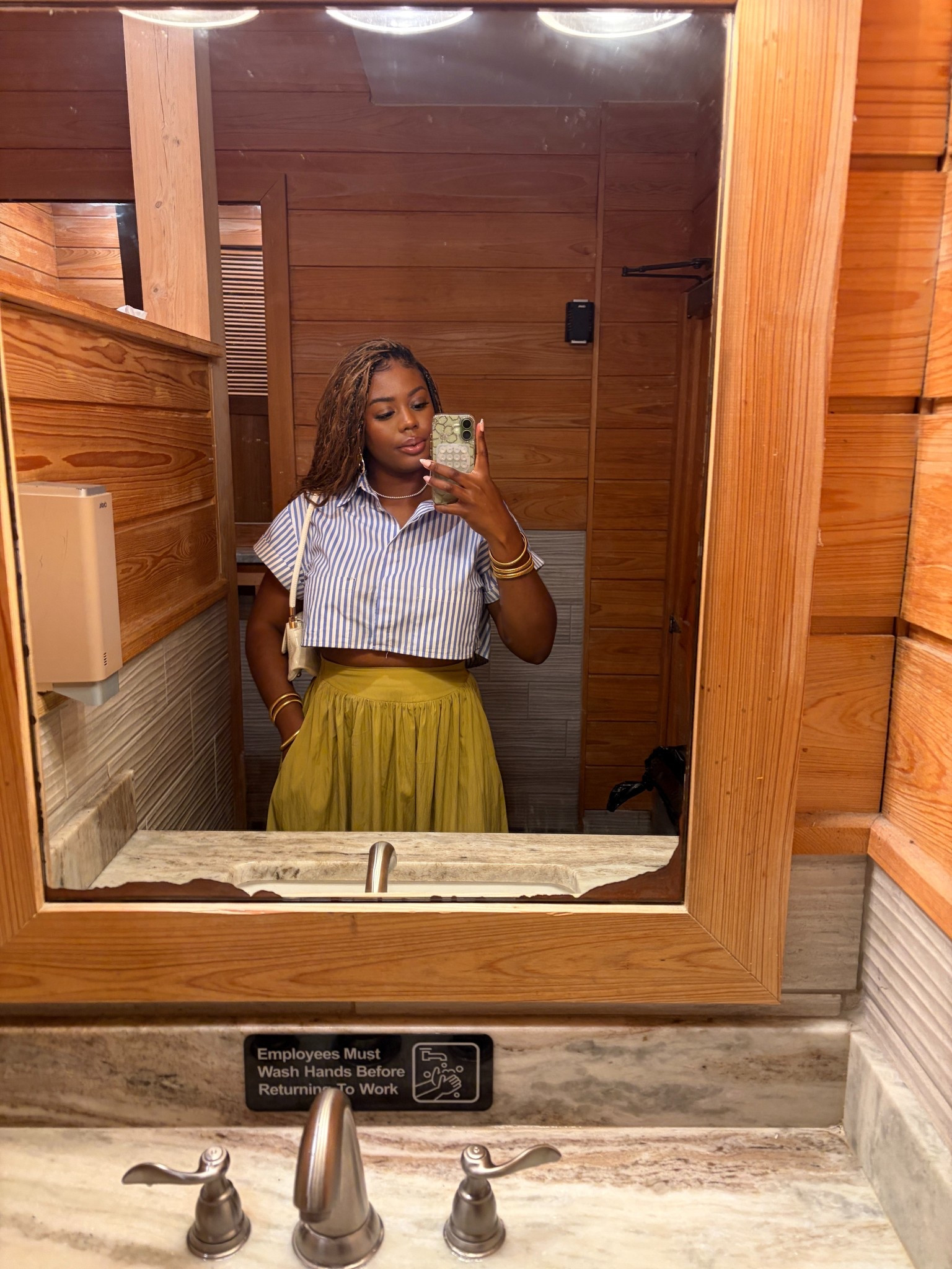 I wore this bubble skirt once and immediately bought it in 3 other colors. It has pockets!!