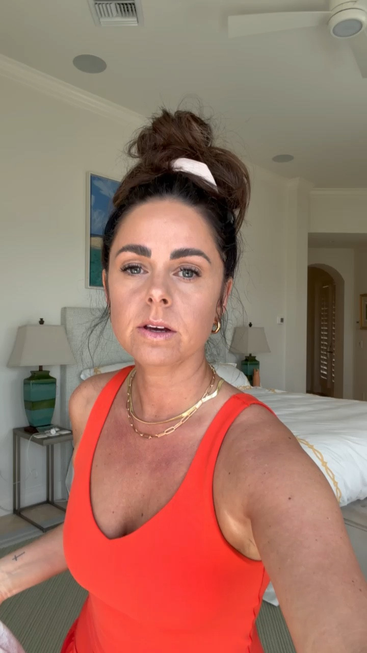 Aerie orange set 🍊🌴

#LTKTravel #LTKgrwm #LTKootd