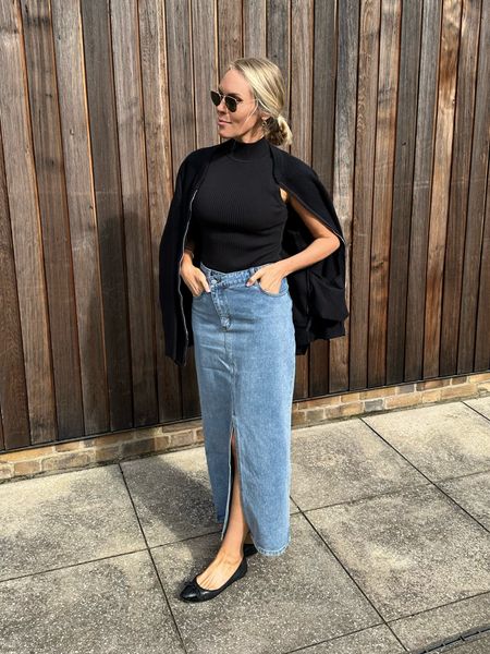 ✨Easy to dress up or down, this @karen_millen denim maxi skirt is this Seasons good pair of jeans. I’ve got an exclusive 20% off with code JO20 #ad
