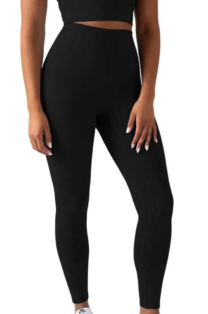 Women's High-Waist Legging with NO front seam!! Black, Med, Short length for me as I’m 5’3 

#LTKSeasonal #LTKOver40 #LTKPetite