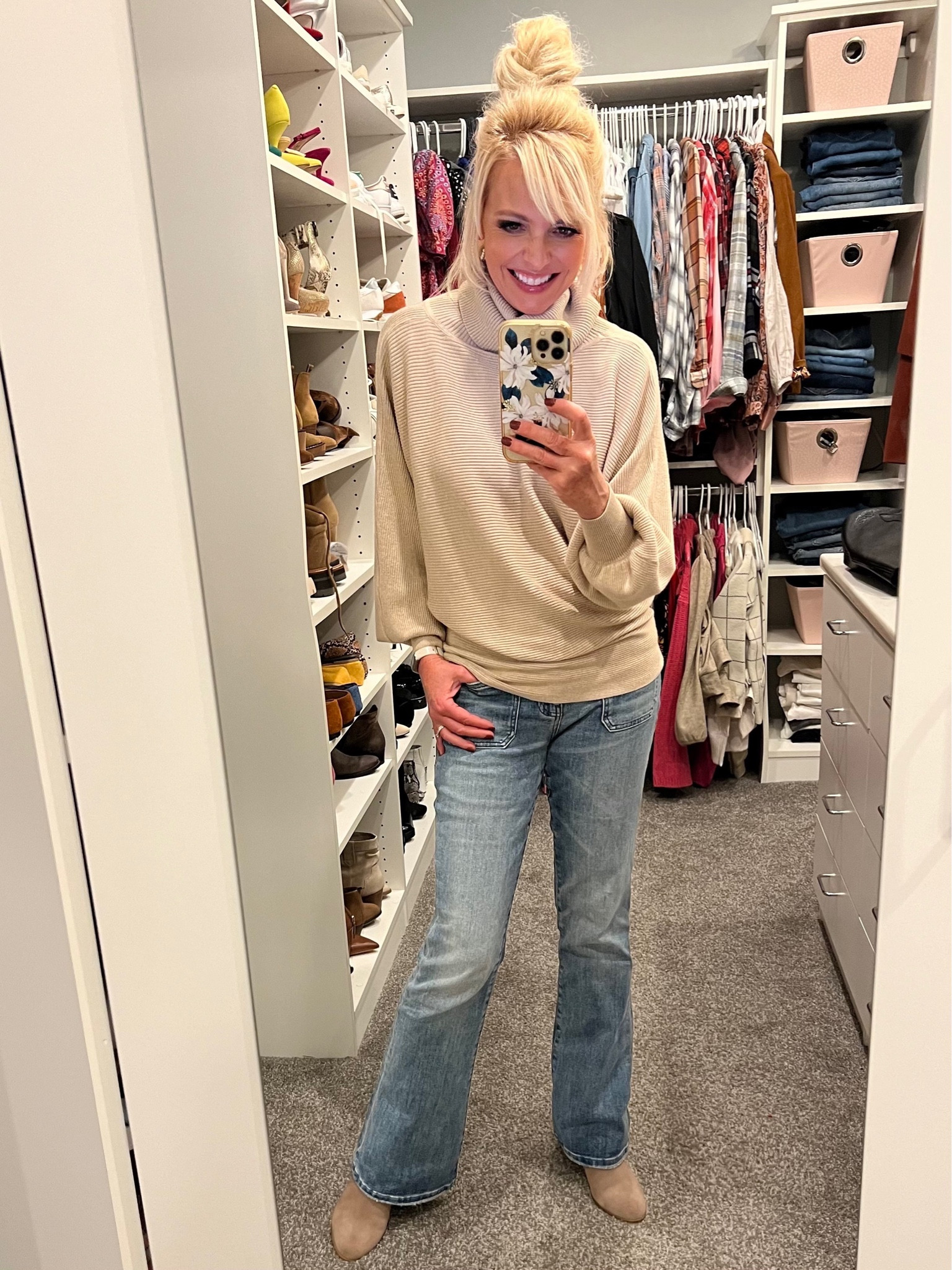 This outfit is so good. Sweater under $40. Love it #falloutfit 

#LTKfindsunder50 #LTKstyletip