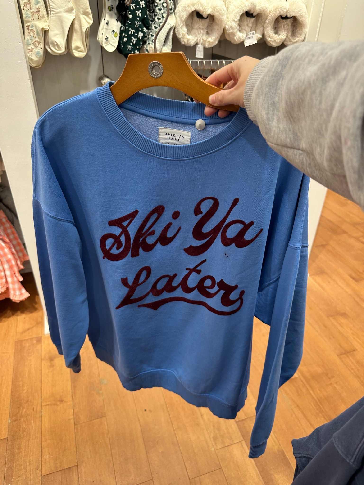Cute blue “ SKI YA LATER” crewneck! So adorable! On sale for only $19! Ranges from sizes XXS-XXL!

#LTKMidsize #LTKPetite #LTKSaleAlert