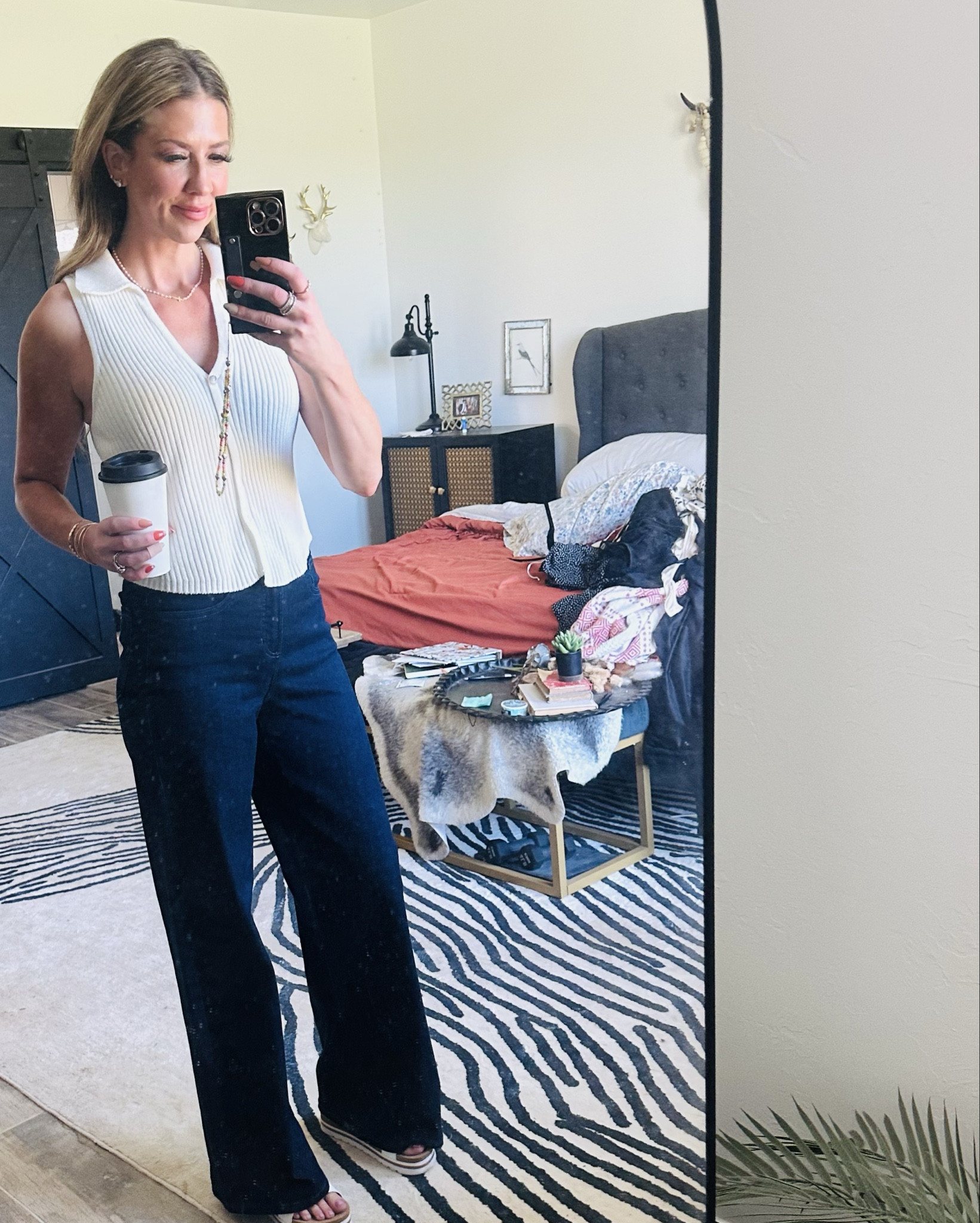 Lauren Conrad does it again with these wide leg denims ✨ wearing a size 4. 

#LTKSaleAlert #LTKMidsize #LTKFindsUnder100