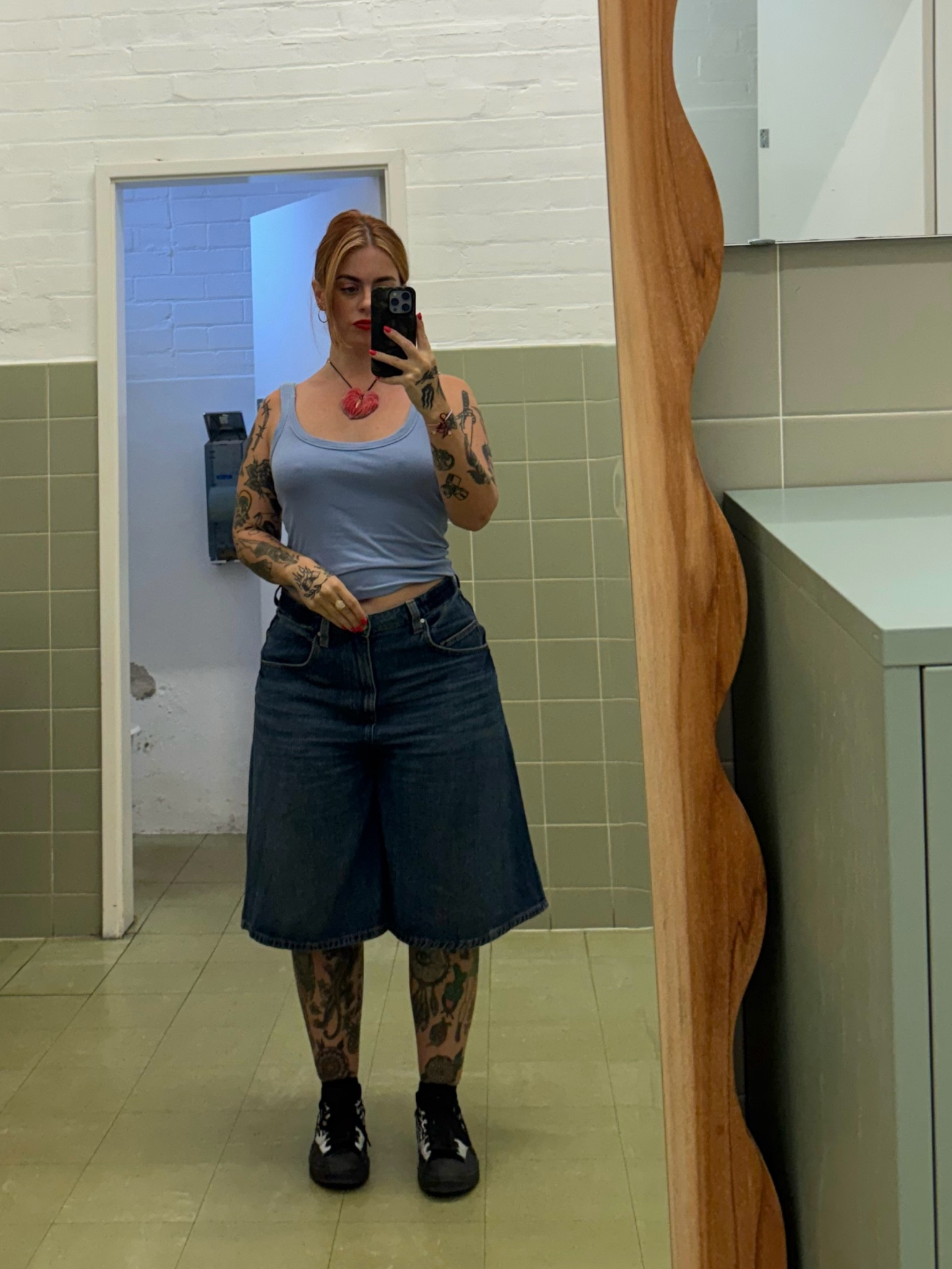 Jorts that fit an hourglass figure. Game changer! ⏳ 

#LTKmidsize #LTKsummer #LTKaustralia