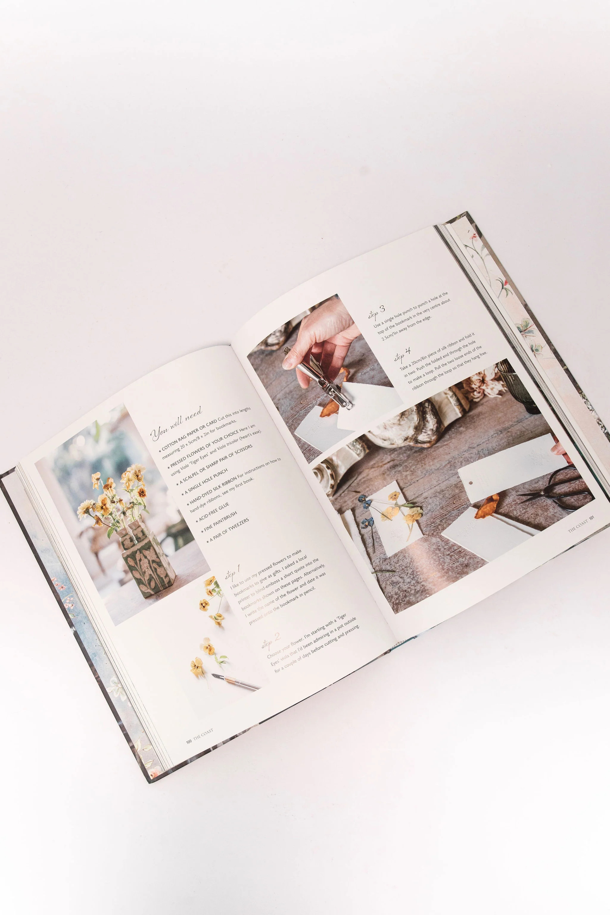 Flower Hunter: Creating a Floral Love Story Inspired by the Landscape | THELIFESTYLEDCO