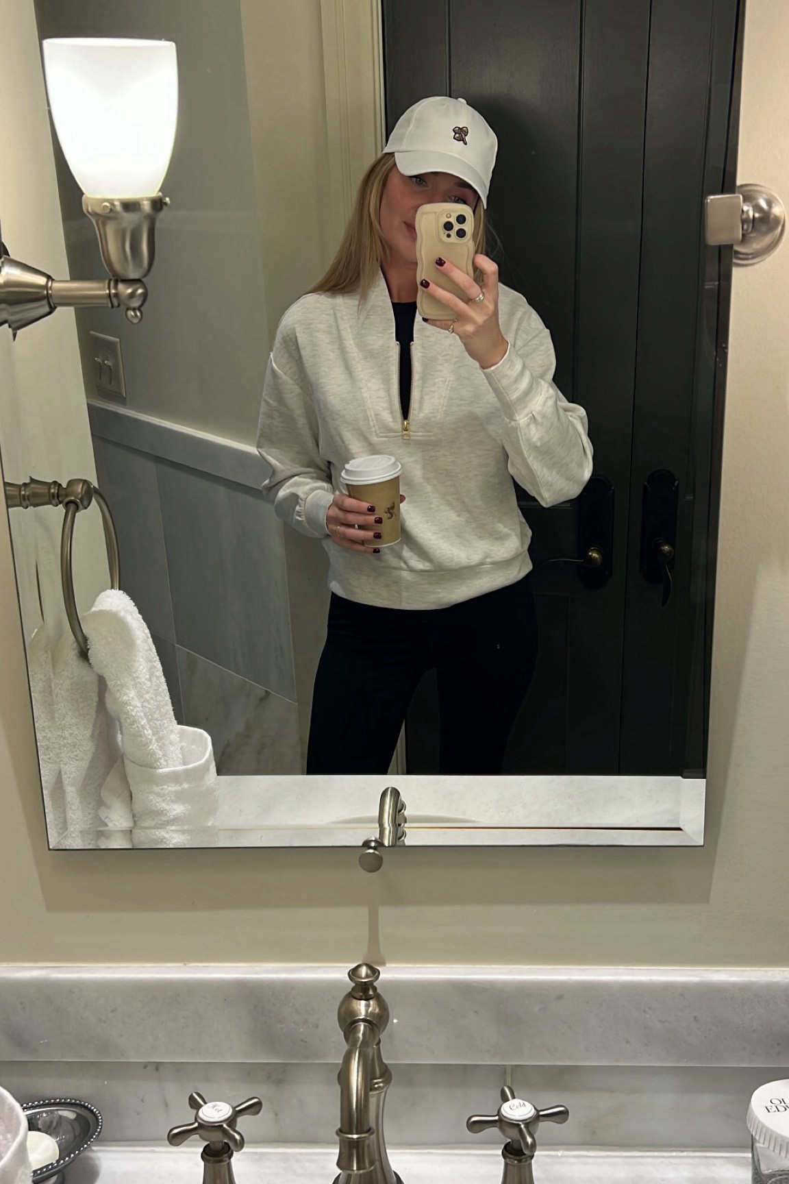 Travel outfit in the comfiest Varley pullover ✨

#LTKSeasonal #LTKtravel #LTKHoliday