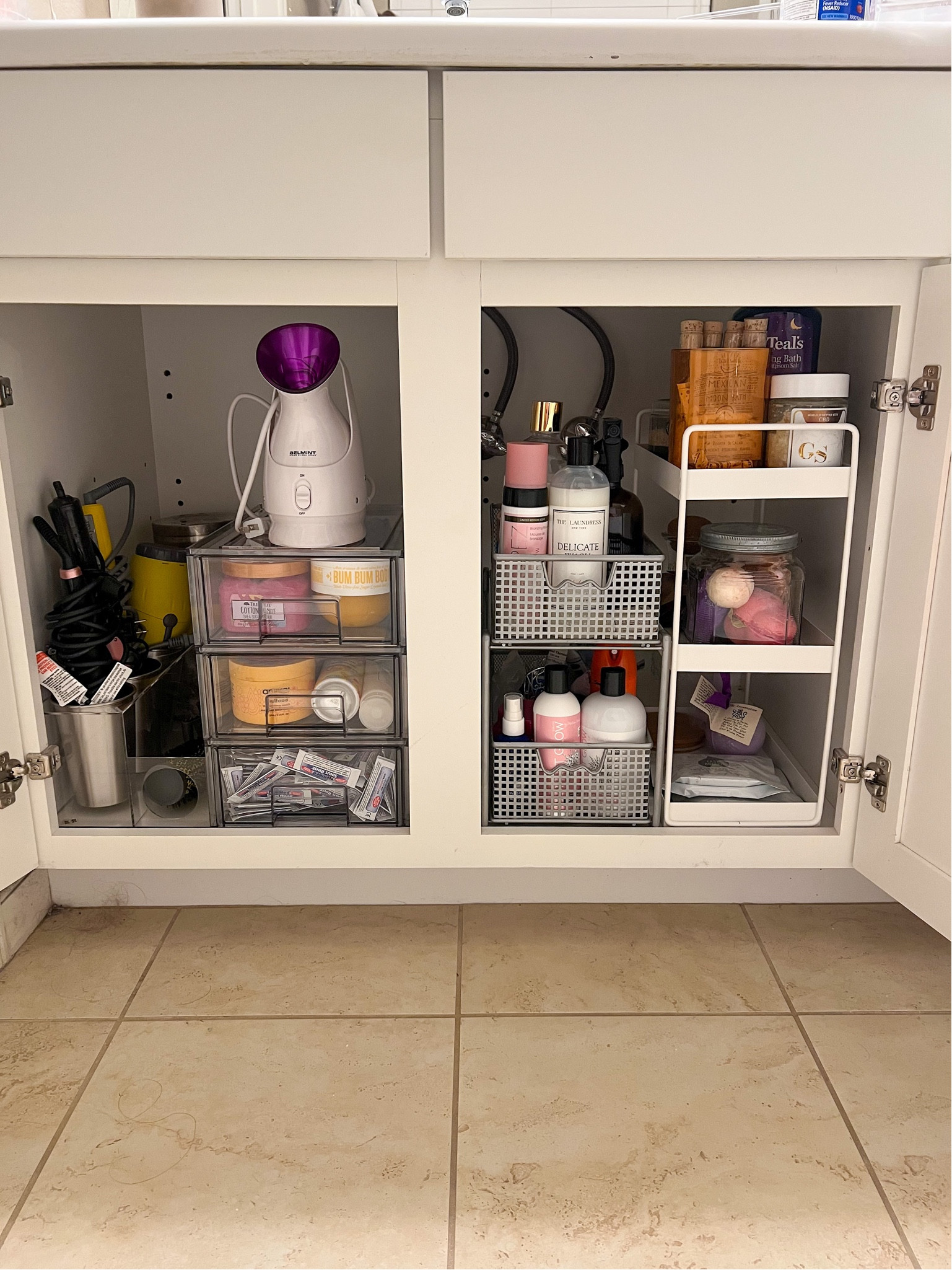 ✅ Bathroom sink organization 

I’m seriously so happy with how this turned out! I love all the drawers and this new hair tool organizer is amazing 🤩 fingers crossed I can keep it looking like this 🤣 

#LTKhome