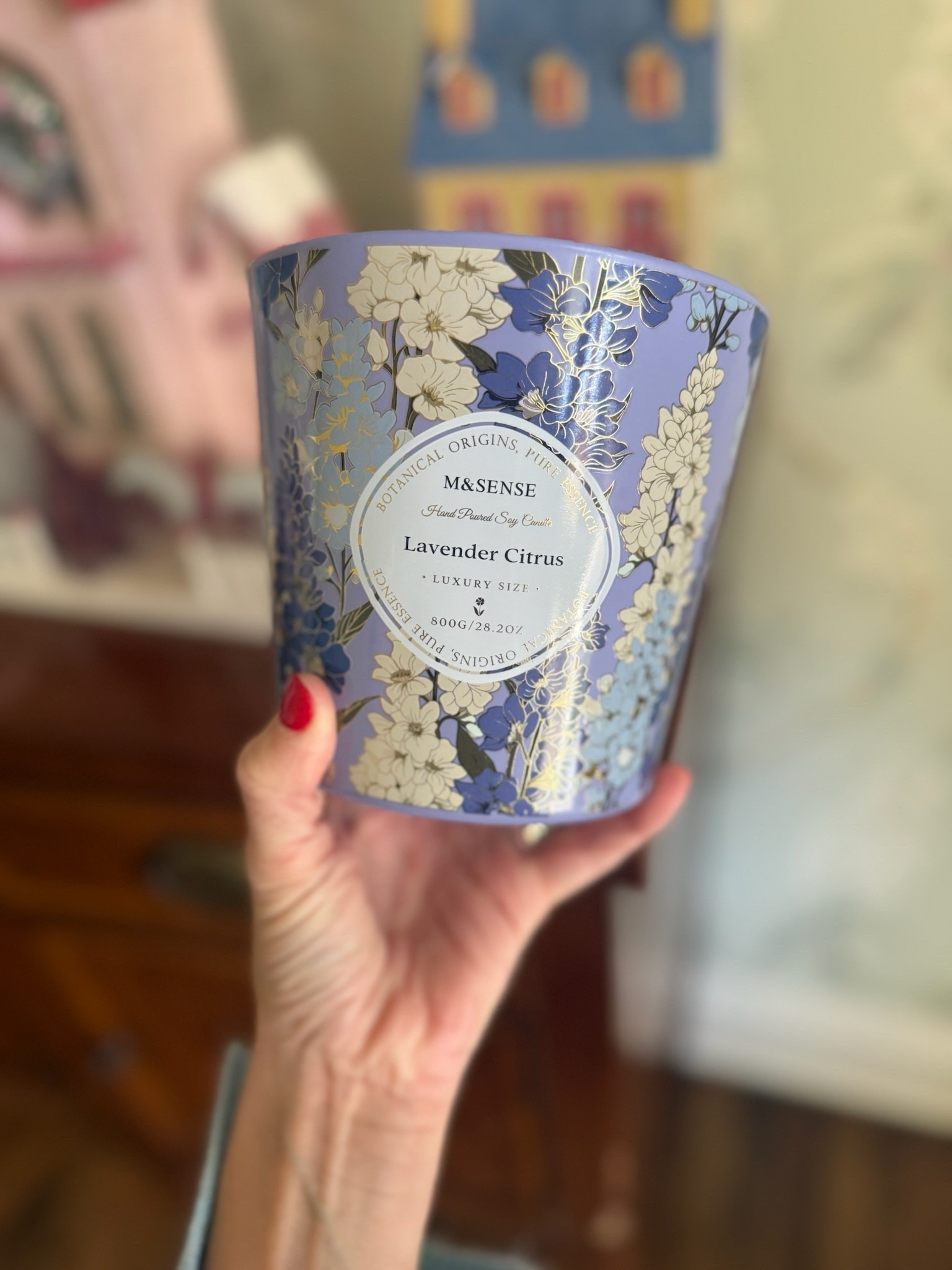 HUGE luxury candle without the price tag !!!!!

#LTKGiftGuide #LTKHome #LTKHoliday