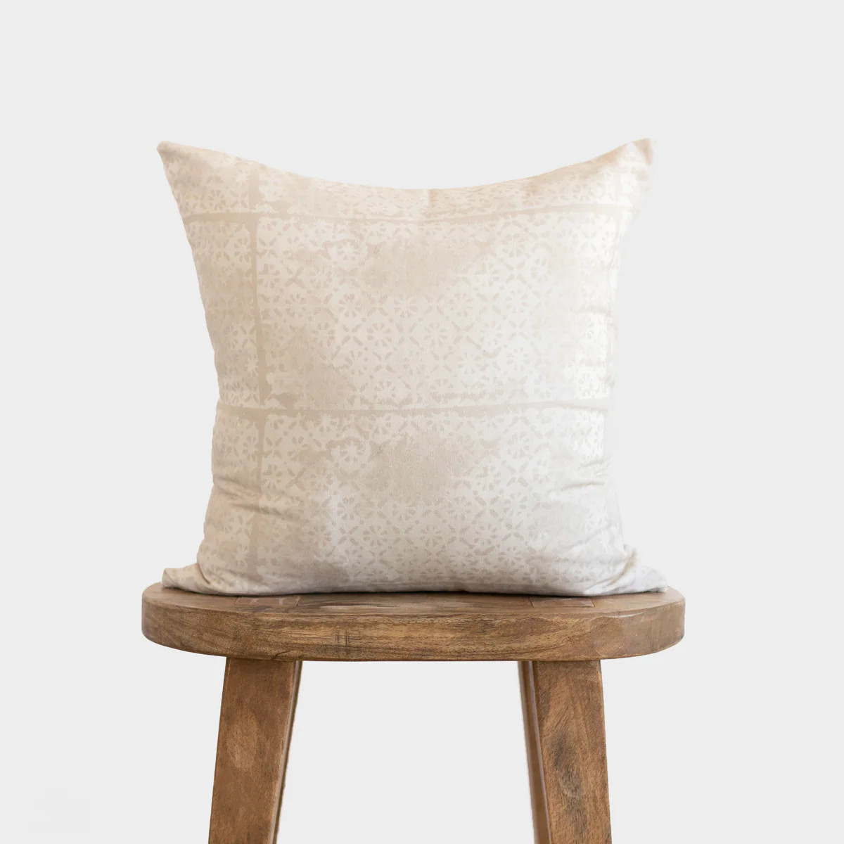 Faded Floral - Pillow Cover Single - 18'' | 22" | Woven Nook