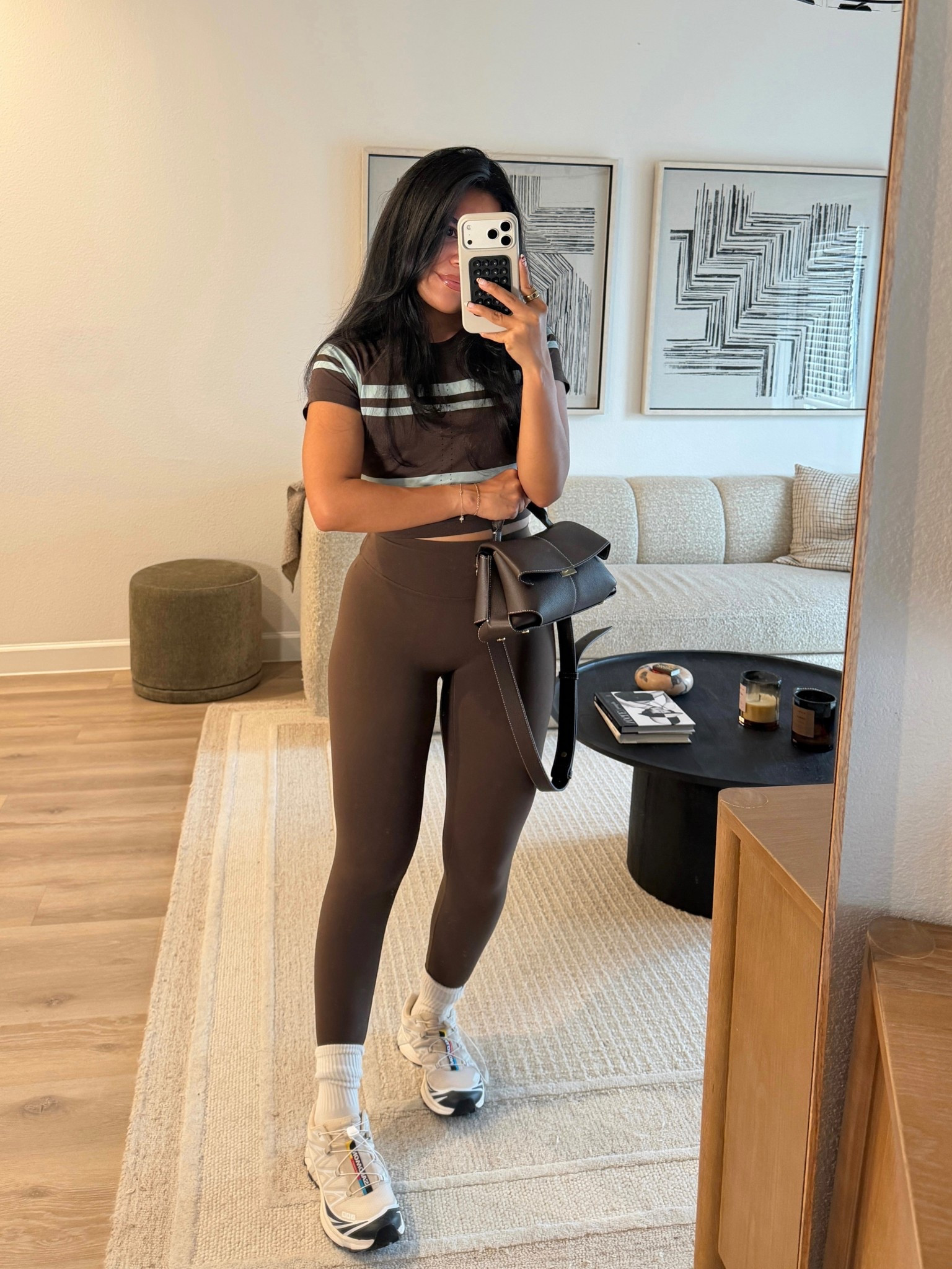 Spring stripes!!🤎 wearing 6 top and 4 leggings