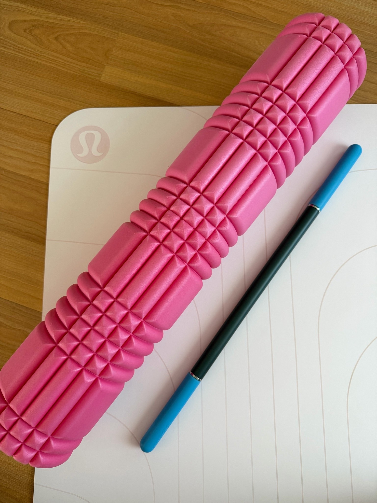 Stretch + Foam Roll

Yoga, yoga mat, workout essentials

#LTKfitnessgoals #LTKmorningroutine #LTKselfcare