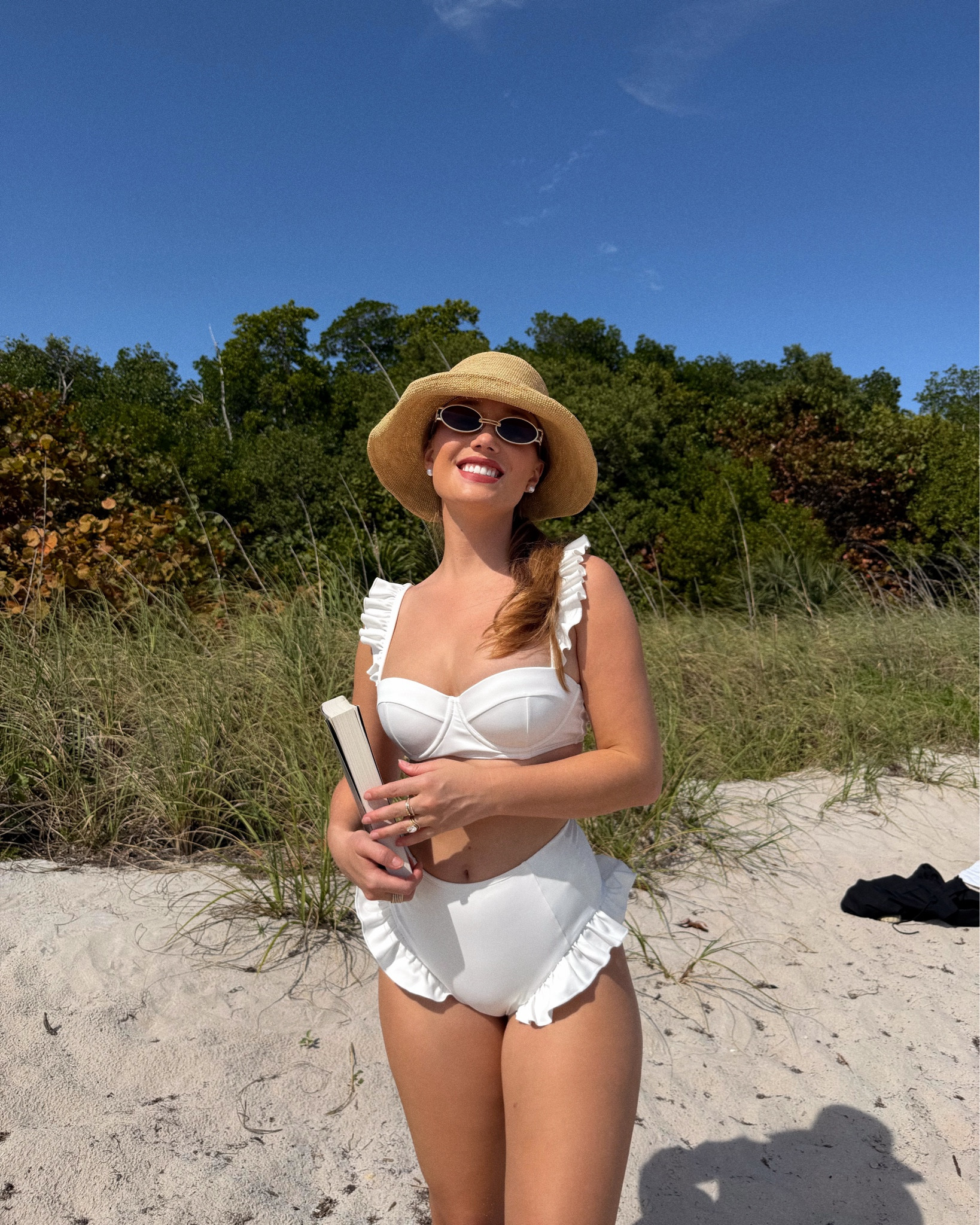 Modest and SO flattering 

#LTKdayinmylife #LTKootd #LTKstorytime