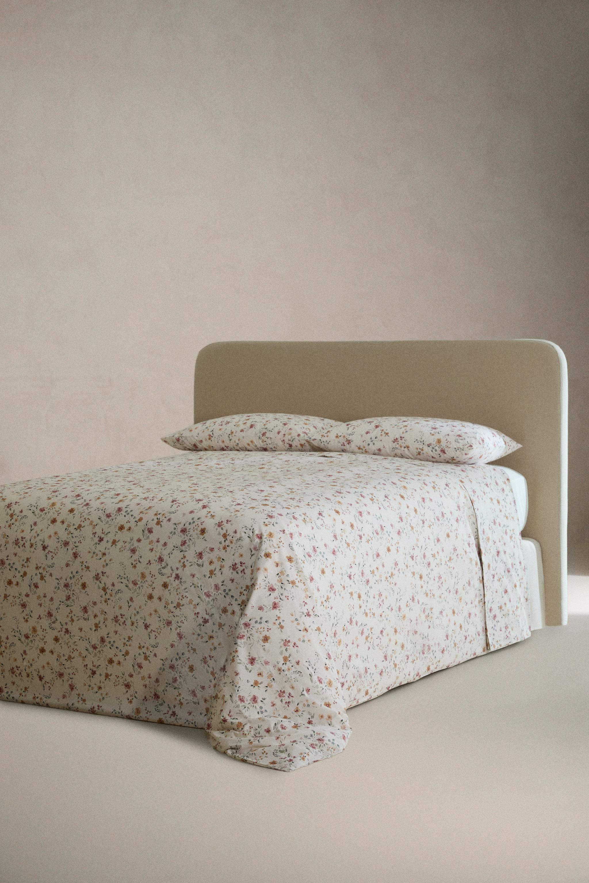 FLORAL COTTON PERCALE DUVET COVER (200 THREAD COUNT) | Zara US