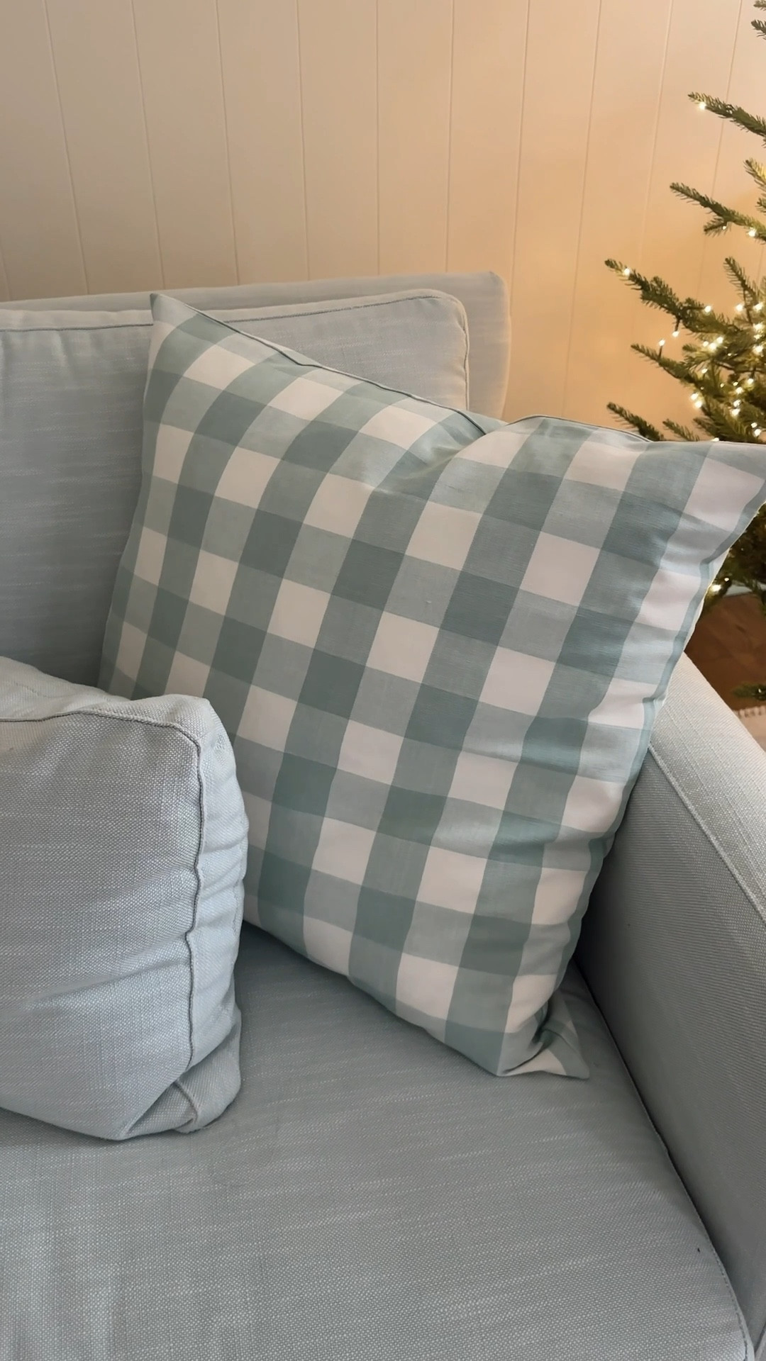 Finally got my custom pillows in and I’m in love! I just need to decide on one more pattern and the.ln I can check this off the list 

#LTKFindsUnder100 #LTKHome