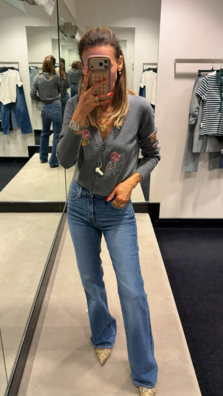 Love this cropped cardi and paired it with these super flattering jeans

#LTKSaleAlert #LTKSeasonal #LTKOver40