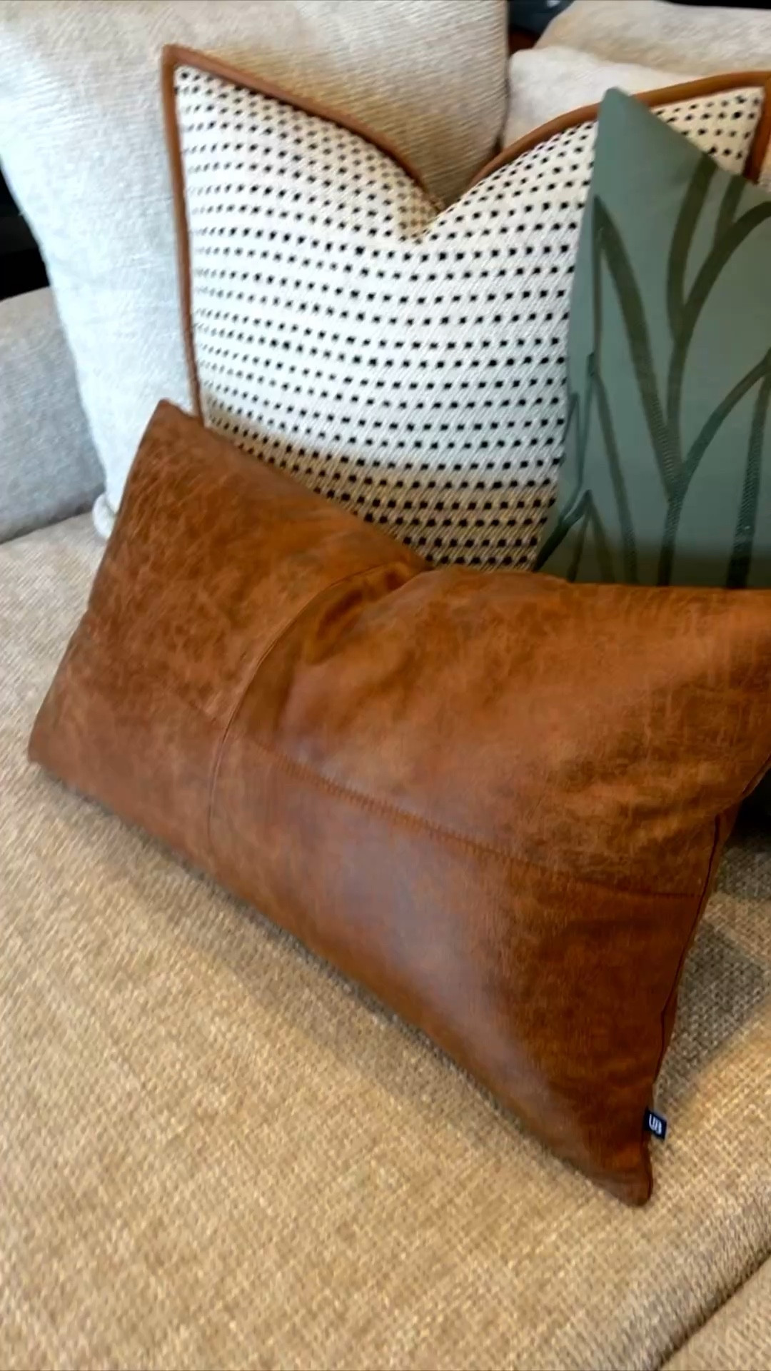 Urban Barn browse with me! 

#LTKcanada

#LTKspringtrends #LTKSeasonal #LTKHome