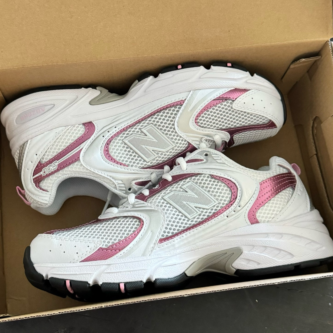 New Balance PINK 


#LTKActive #LTKShoeCrush #LTKFitness