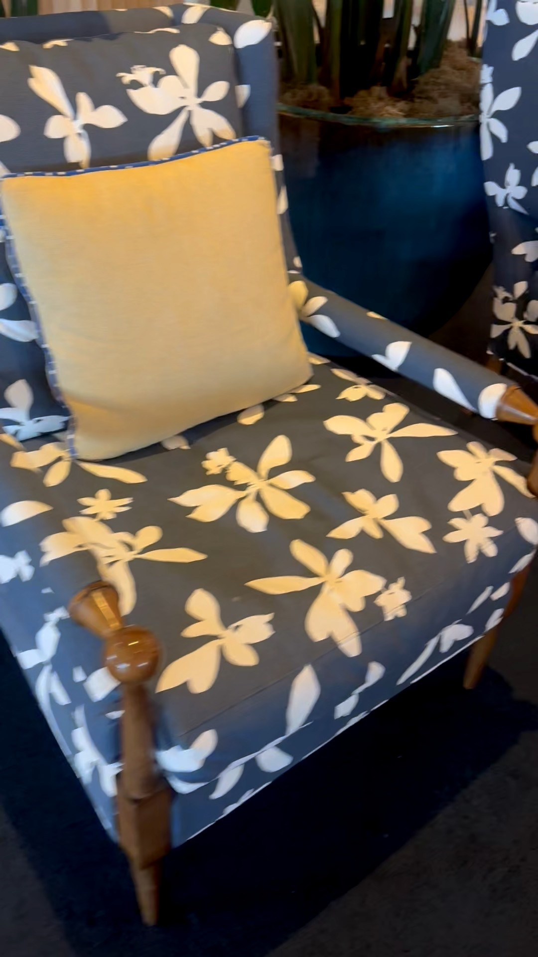 Trend 2026: Floral chairs 🌸 A fresh take on pattern—soft, expressive, and timeless.
#Trend2026 #FloralChairs #DesignTrends #PatternPlay #InteriorInspo

#LTKSeasonal #LTKHome