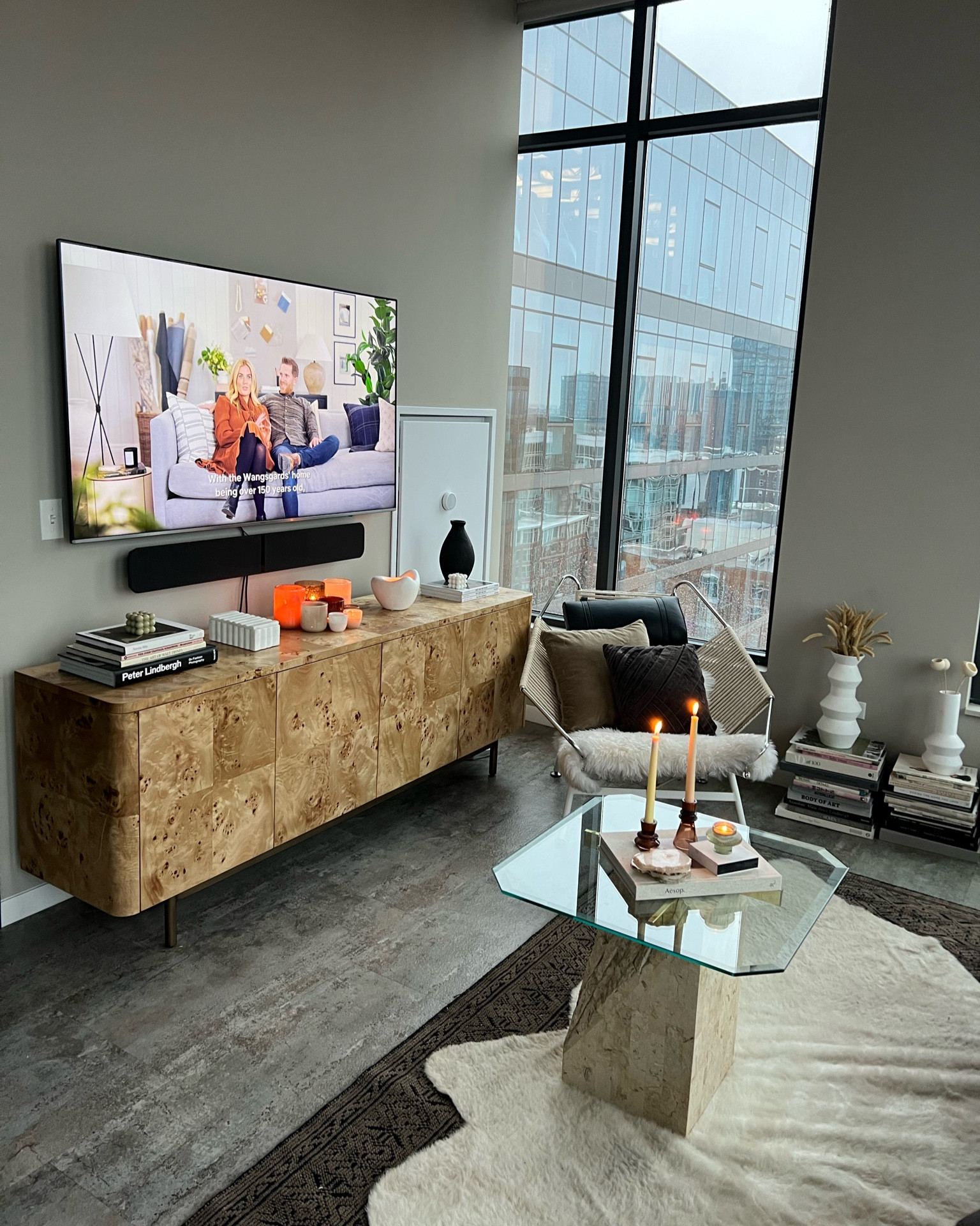 living room is coming together so nicely in my new home 🥹🥹🥹 

#LTKsalealert #LTKfindsunder100 #LTKhome