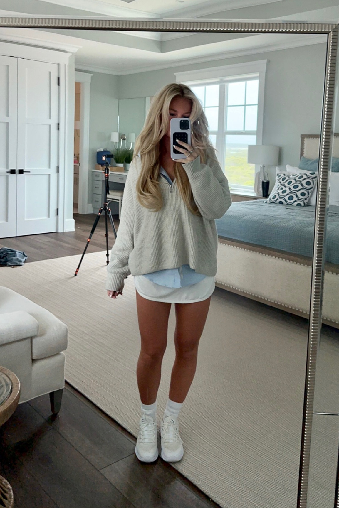 Hamptons inspired fit 🐎🍦🐚 