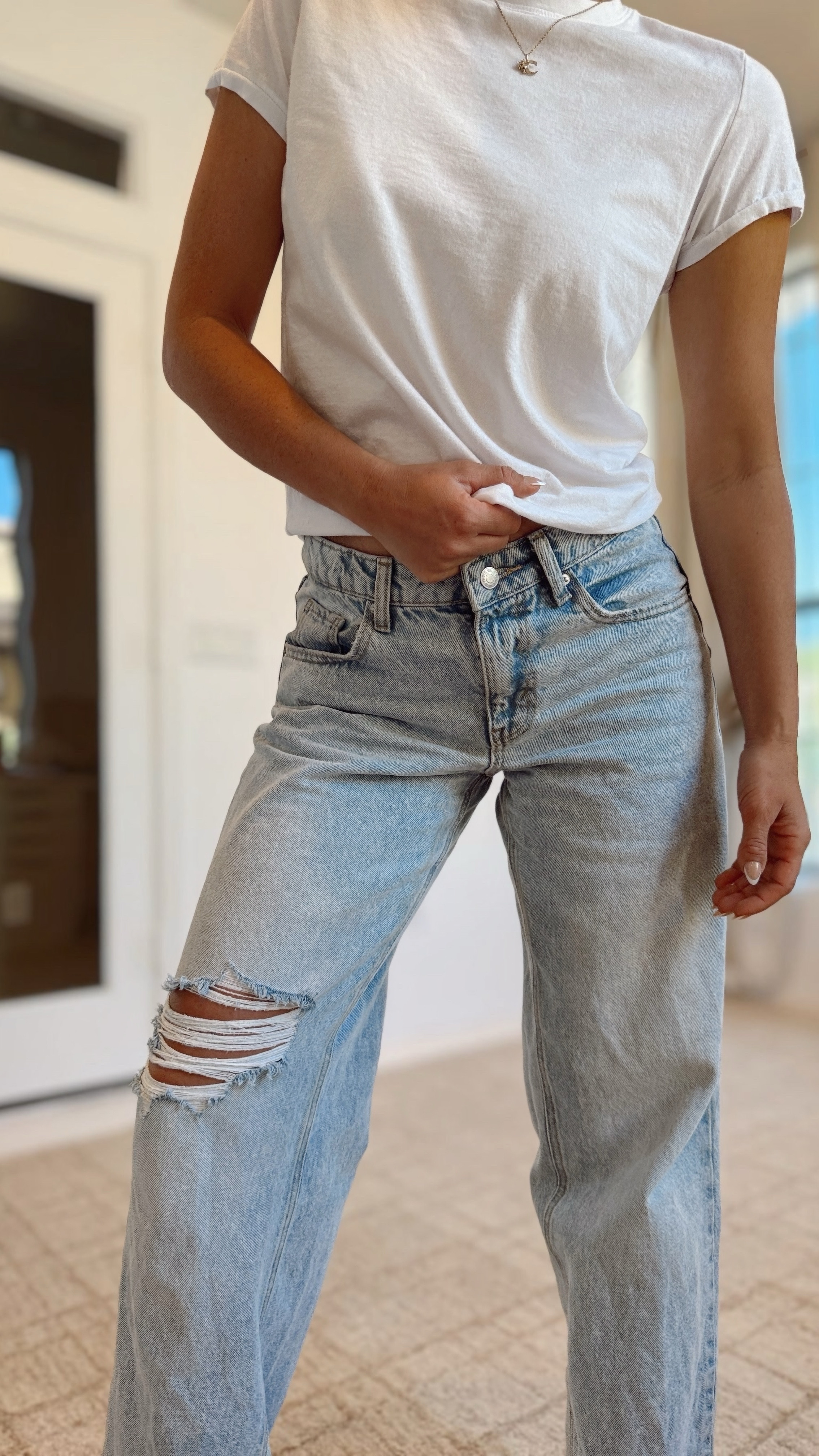 Target jeans everyone is loving!! 
Such a perfect summer jean that works with sneakers and sandals!! 

Size 2 


#LTKFindsUnder50 #LTKStyleTip #LTKU