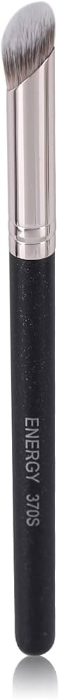 ENERGY Angled Flat Concealer Brush Under Eye Concealer Nose Contour Brush for Bronzer Liquid Foun... | Amazon (US)