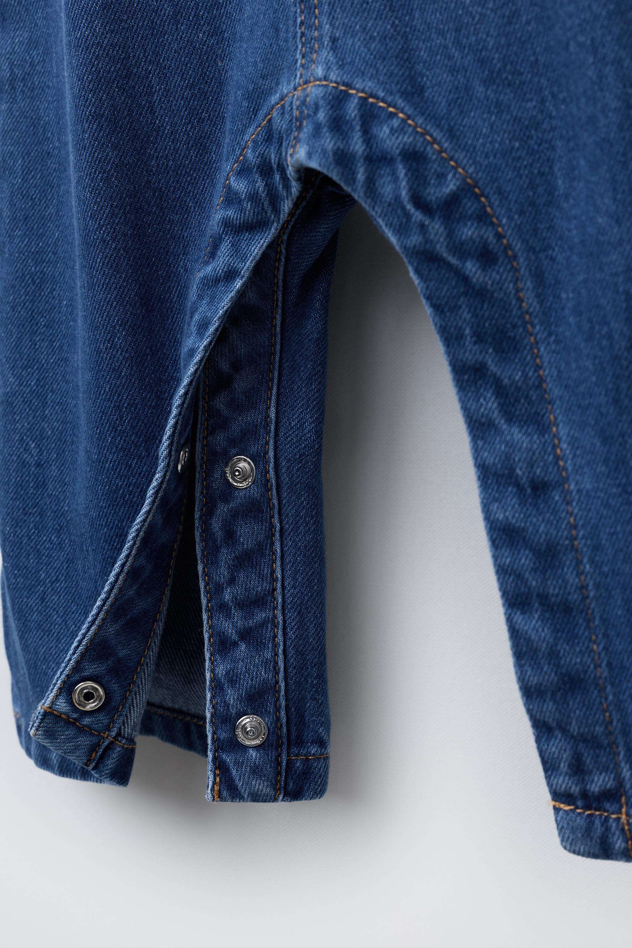 DENIM OVERALLS$ 39.90Mid-blue | 8614/584/427Add to cartAddOveralls with straight neck and suspend... | Zara Canada