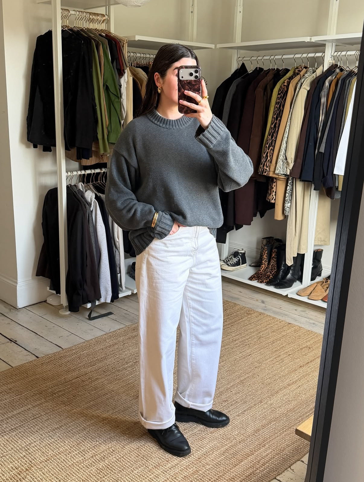 Cue winter colour coded outfits, white and grey for a cosy casual fit

#LTKstyletip #LTKautumn #LTKwinter