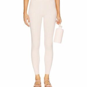 We Wore What Ruched V-Waist Leggings in Ballerina Slipper NWT Size XL | Poshmark