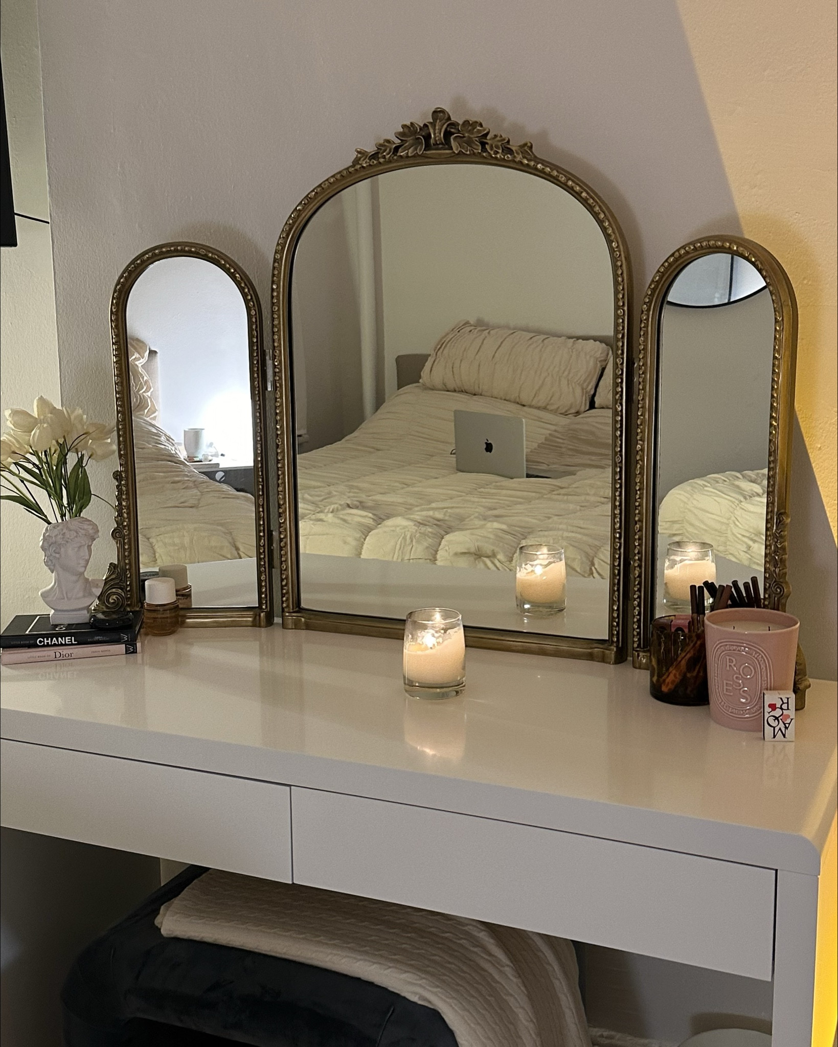 room decor moment 

#LTKHome