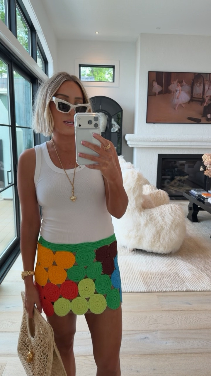 This is the skirt I could own in ever color 🔥🔥🔥