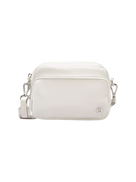 Everywhere Crossbody Bag 2L *Metal Hardware | Unisex Bags,Purses,Wallets | lululemon | lululemon (CA)