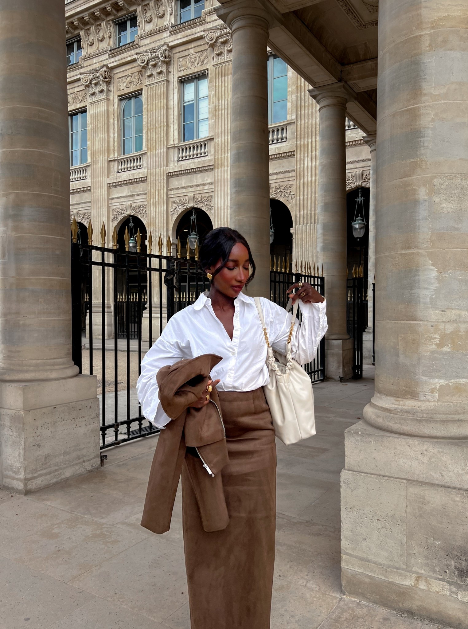 A beautiful spring set I’m wearing a size S for the skirt & M for the jacket for an oversized look 