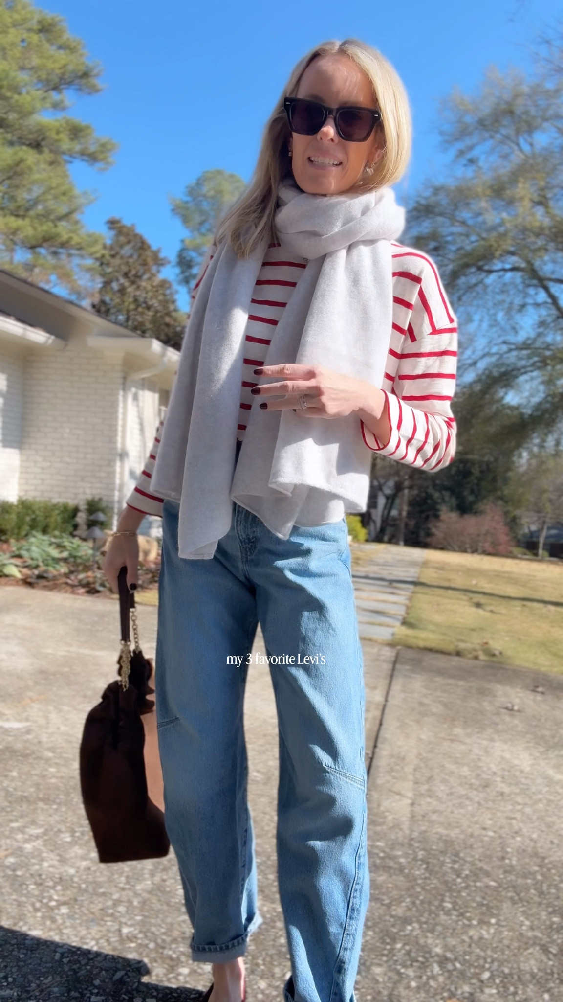 My 3 favorite / most flattering Levi’s I own! Always classic and always just work. Sizing - true to size 26 in all of them! Linking more favorites below. 

@levis #levispartner 