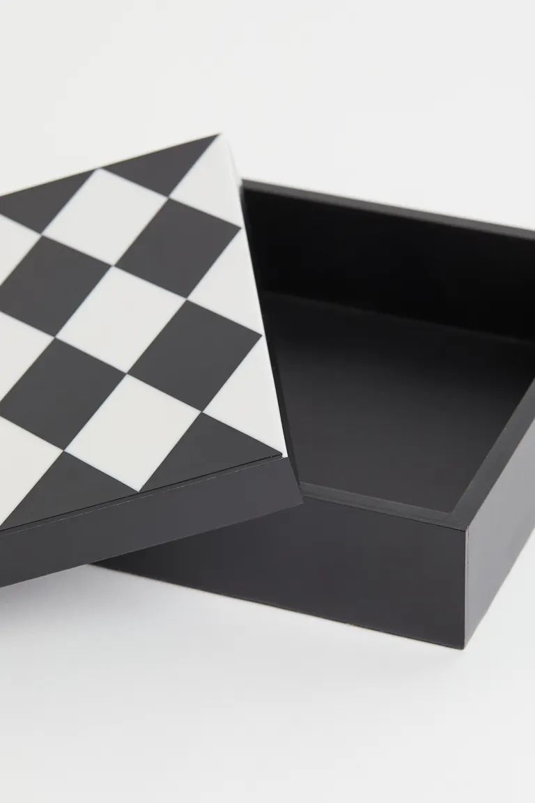 Patterned box | H&M (US + CA)