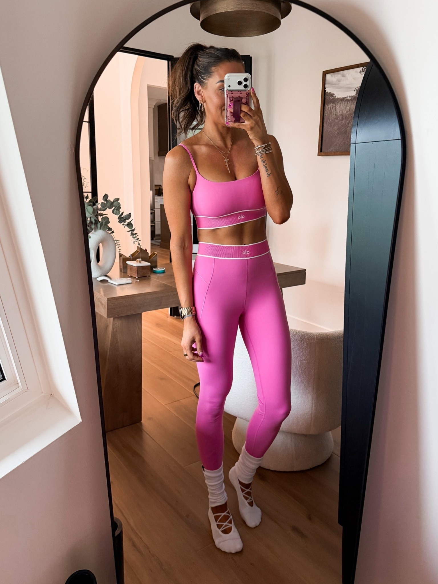 Sports bra-medium
Leggings-small
Socks-m/l

#LTKfitnessgoals #LTKActive #LTKootd