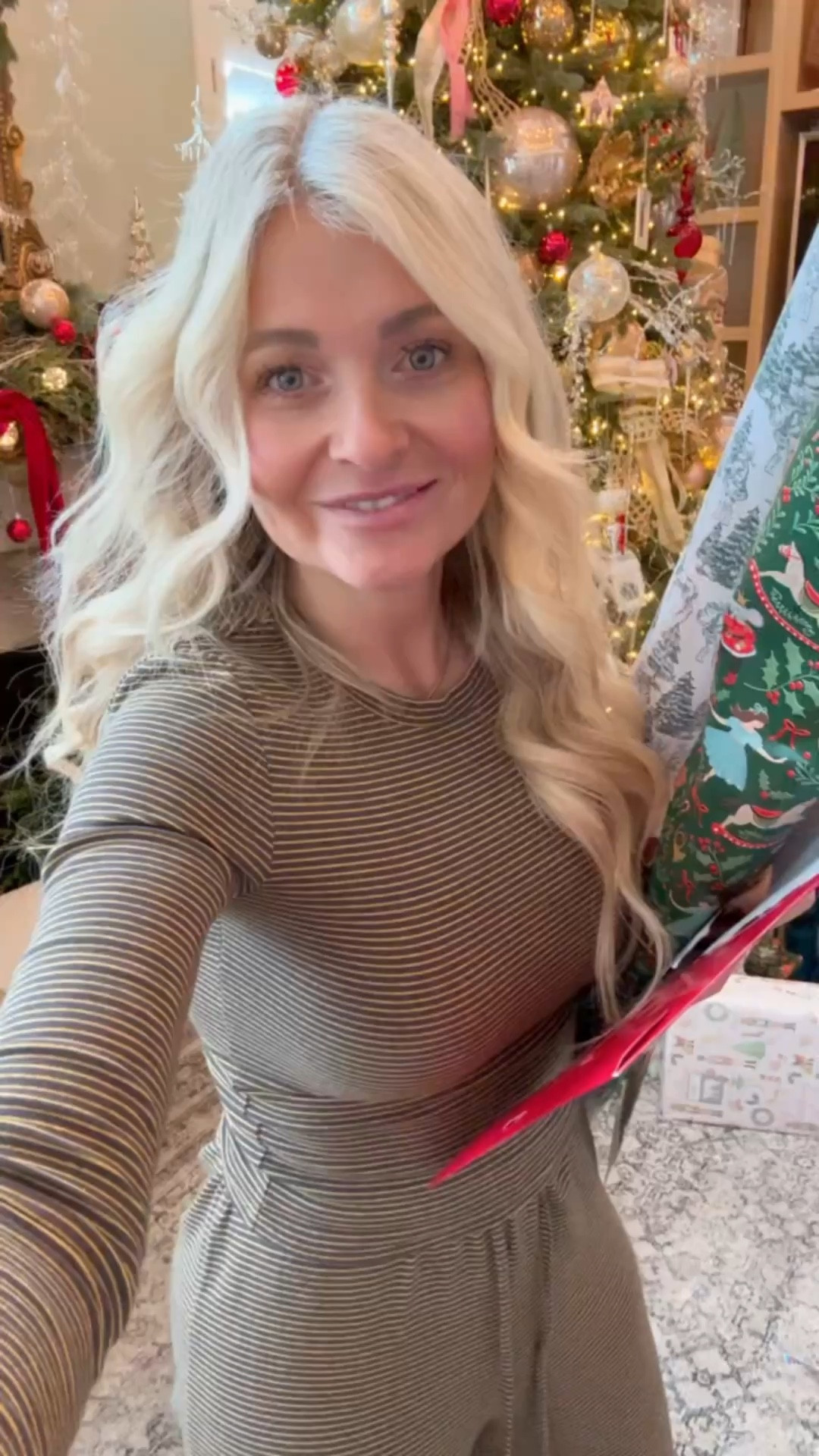 It’s wrapping time and I’m loving this cozy set! It comes in multiple colors! 

#LTKHoliday #LTKootd #LTKFindsUnder50