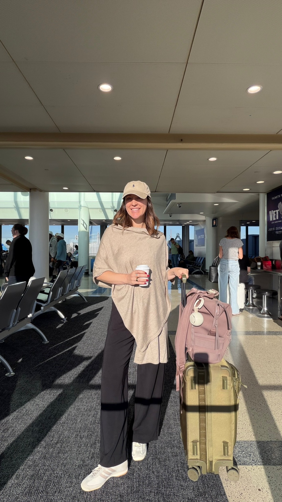 Travel OOTD! This wrap is one of my favorites and perfect for breast feeding mamas

#LTKootd #LTKTravel #LTKmomlife
