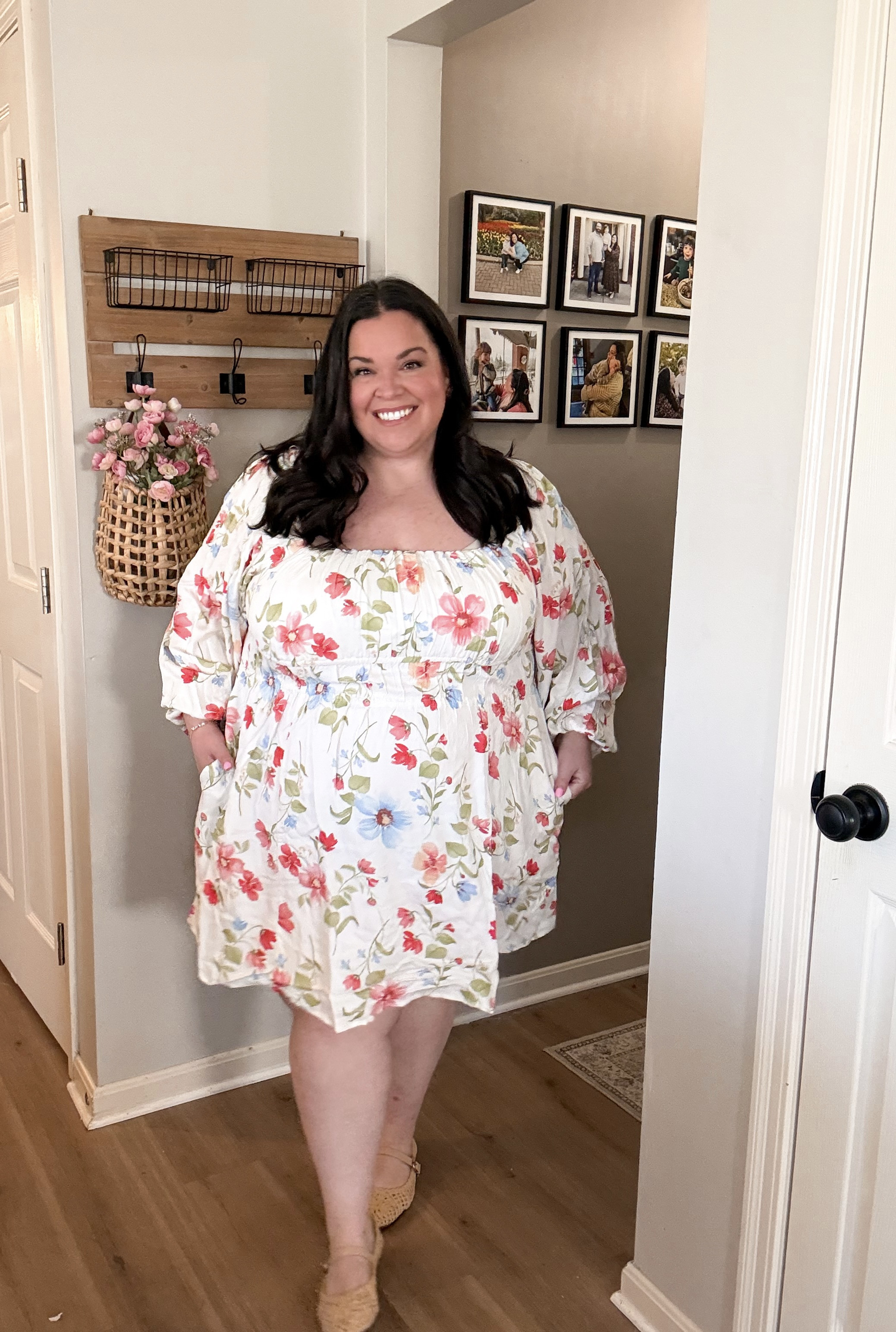 An easy throw-on-and-go dress! 🌷 Perfect for warmer days, errands, or weekend plans.

#LTKPlusSize #LTKSeasonal #LTKootd