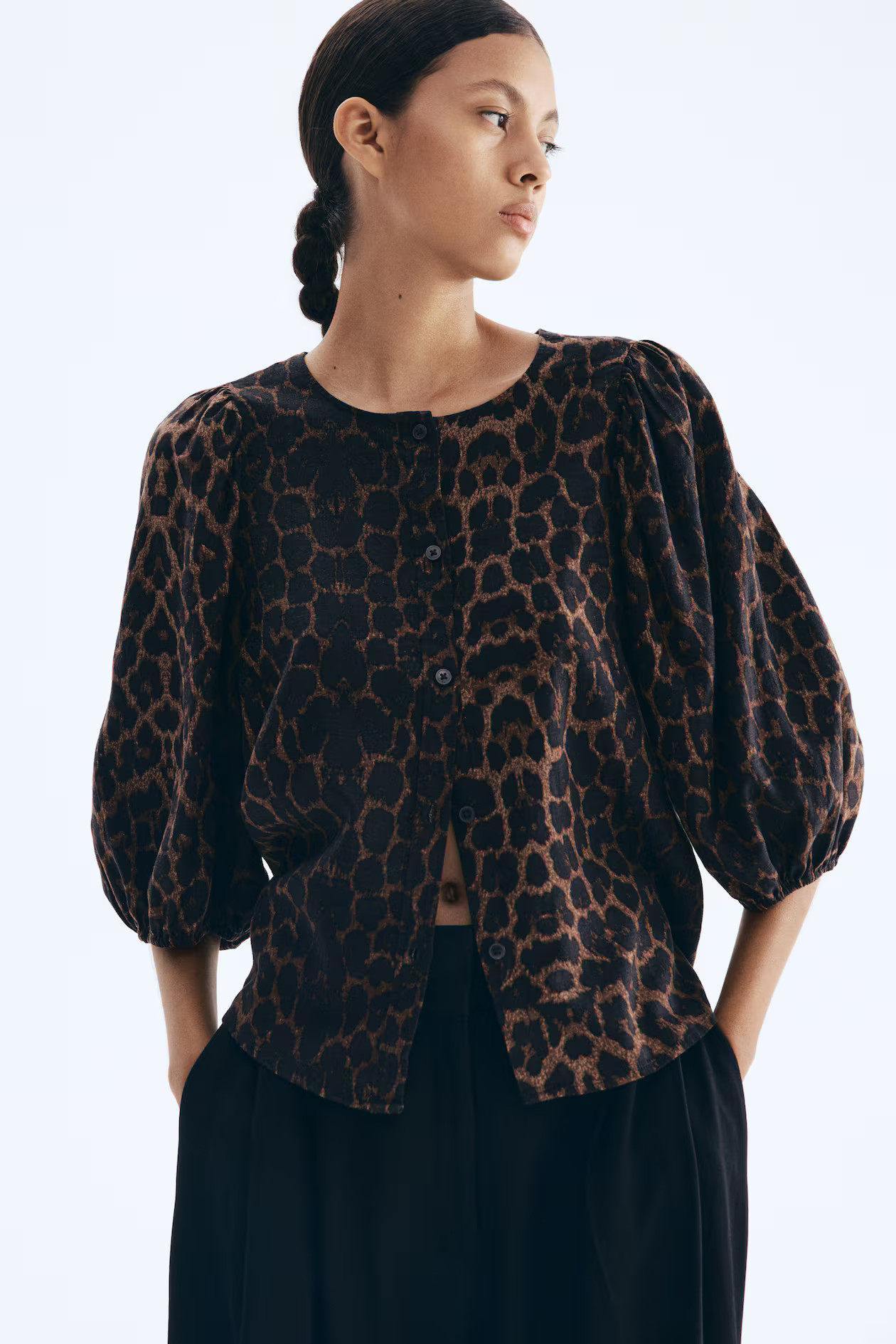 Linen-blend blouse | H&M (UK, MY, IN, SG, PH, TW, HK)