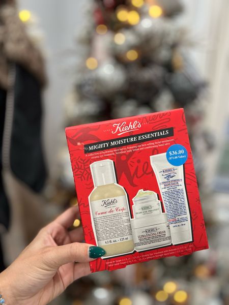 Kiehl’s Gift sets are perfect for friends & family this year  

#LTKHoliday #LTKbeauty #LTKGiftGuide