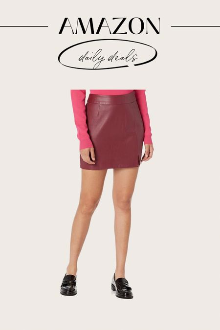 Red is the color for fall! Red leather skirt for $16 

#LTKfindsunder50